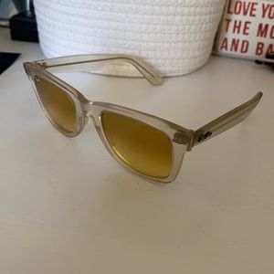 RARE! Ray Ban Wayfarers Clear and brown gradient